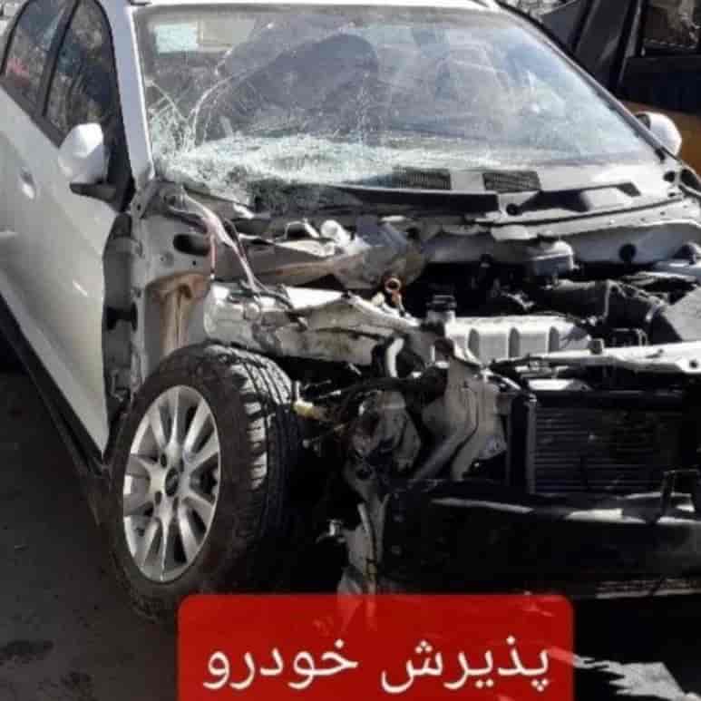 Kaza sonucu araba restorasyonu