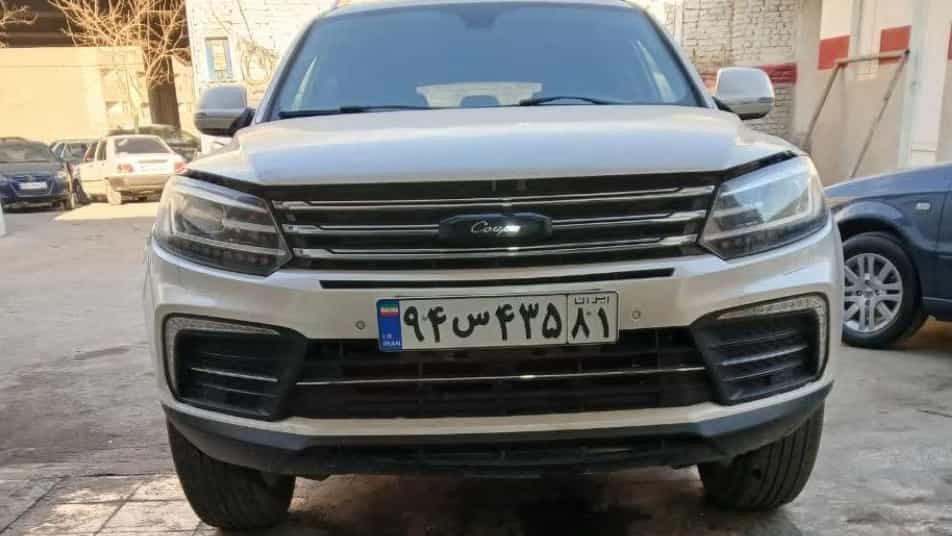 İsfahan'da Çin arabalarının tamiri